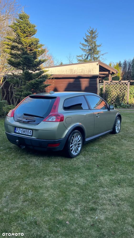 Volvo C30 2.0D Momentum - 4