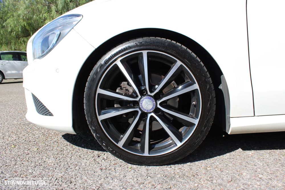 Mercedes-Benz CLA 200 d Shooting Brake Urban - 30
