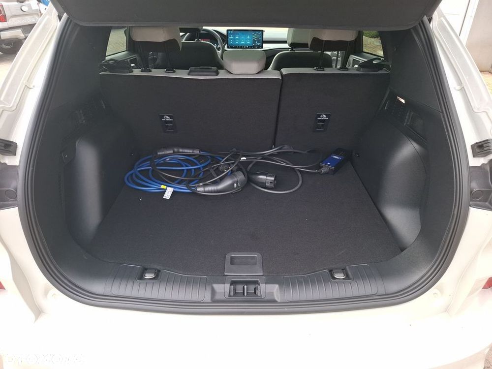 Ford Kuga - 11