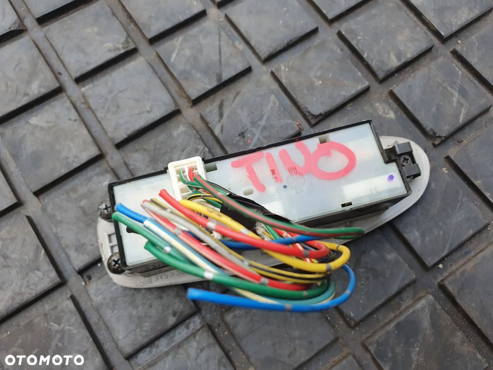 NISSAN ALMERA TINO PRZEŁĄCZNIKI PANEL SZYB 80961BU400 + WTYCZKA INSTALACJA EUROPA - 2