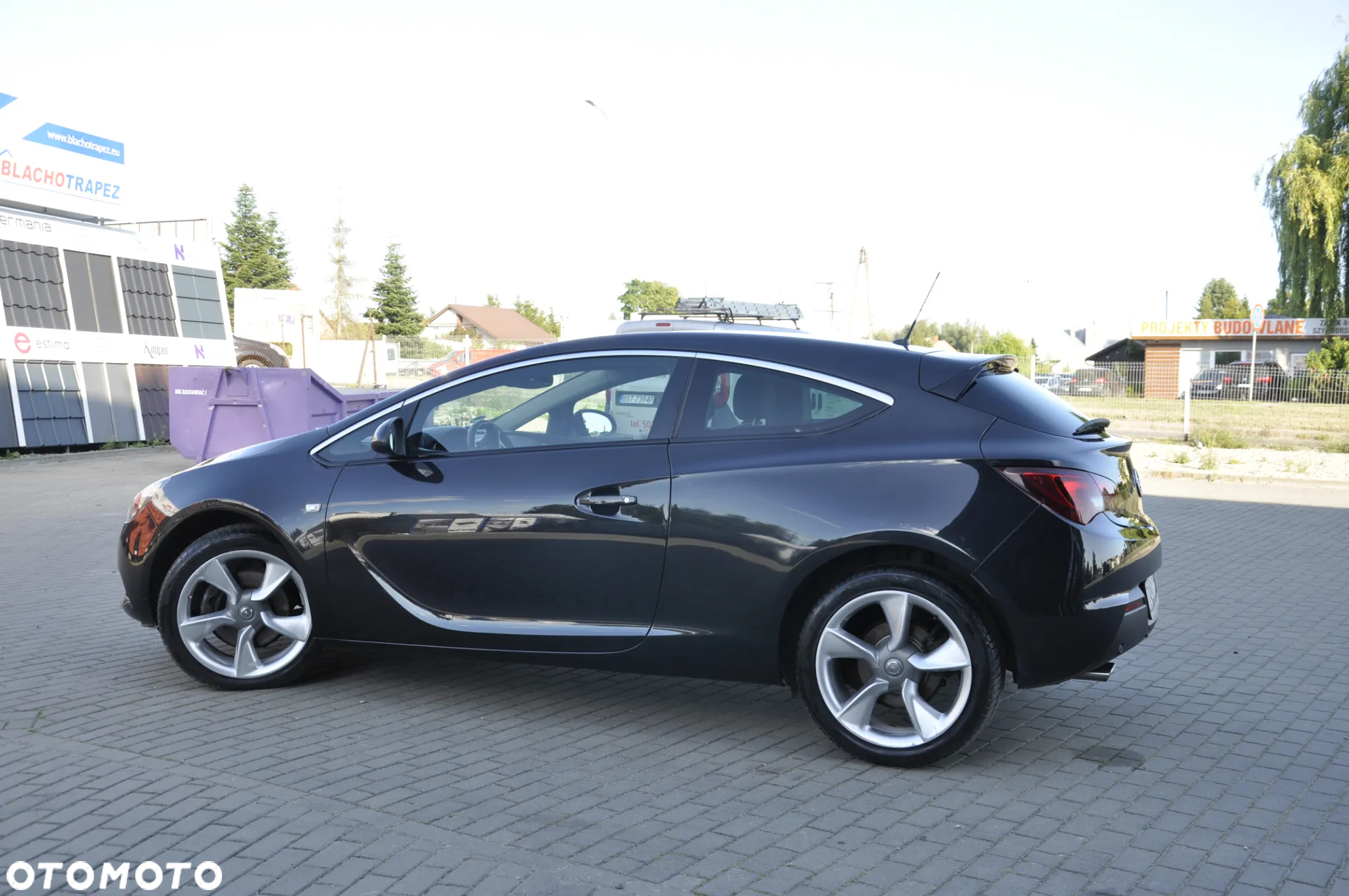 Opel Astra IV GTC 1.6 T Sport - 11
