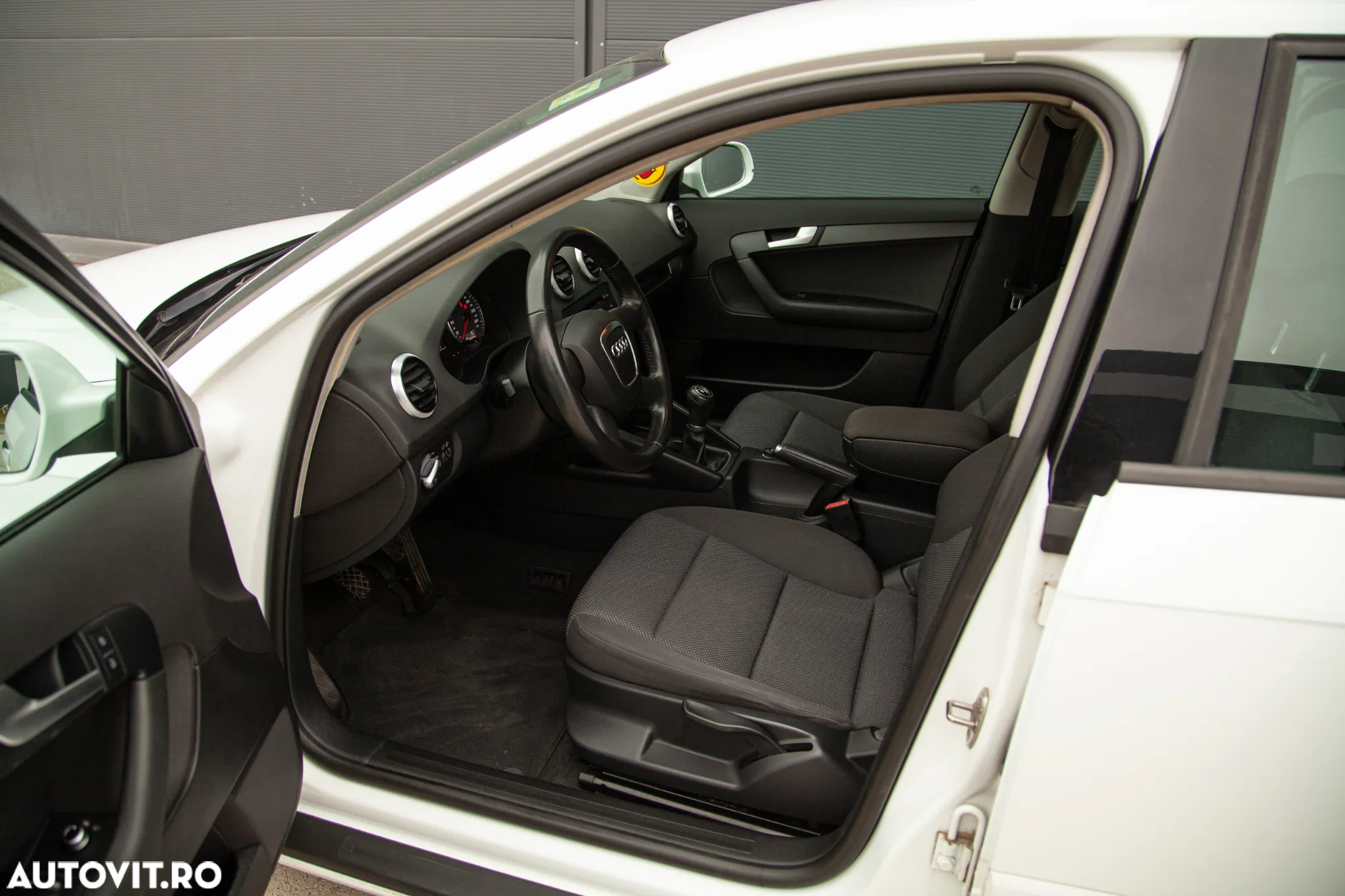 Audi A3 1.6 Sportback Attraction - 12