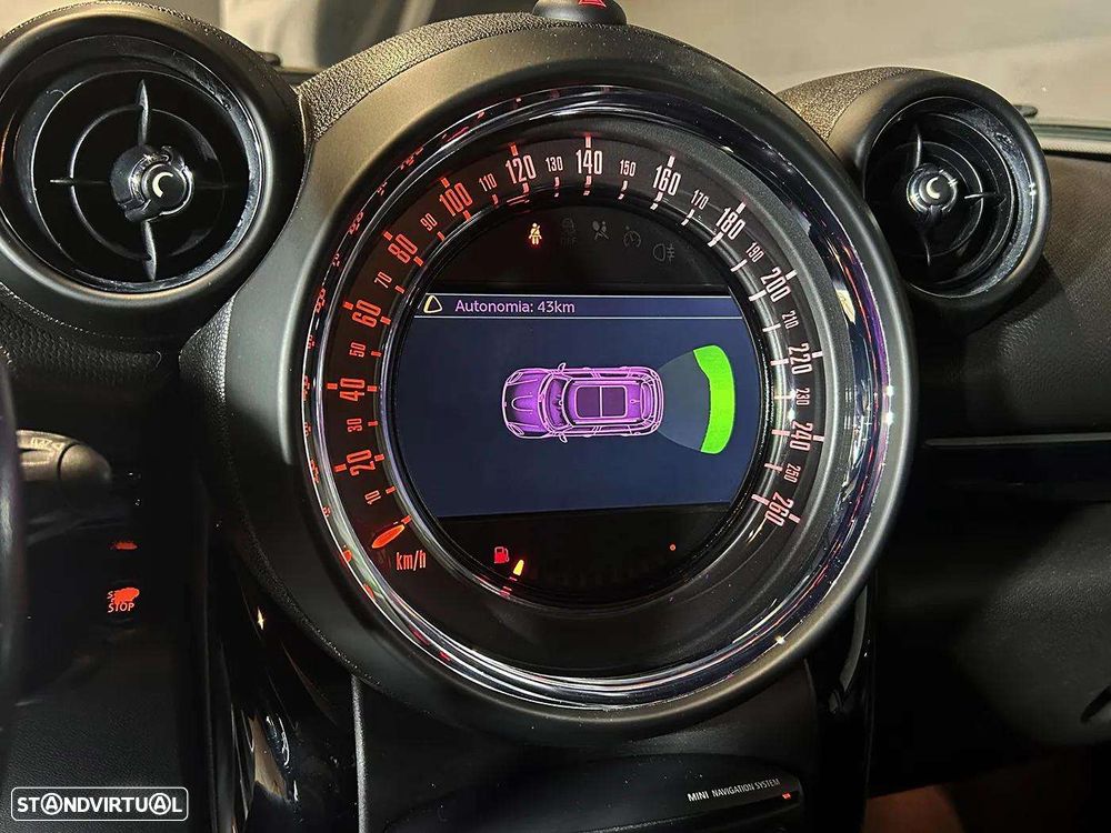 MINI Countryman Cooper SD ALL4 - 37