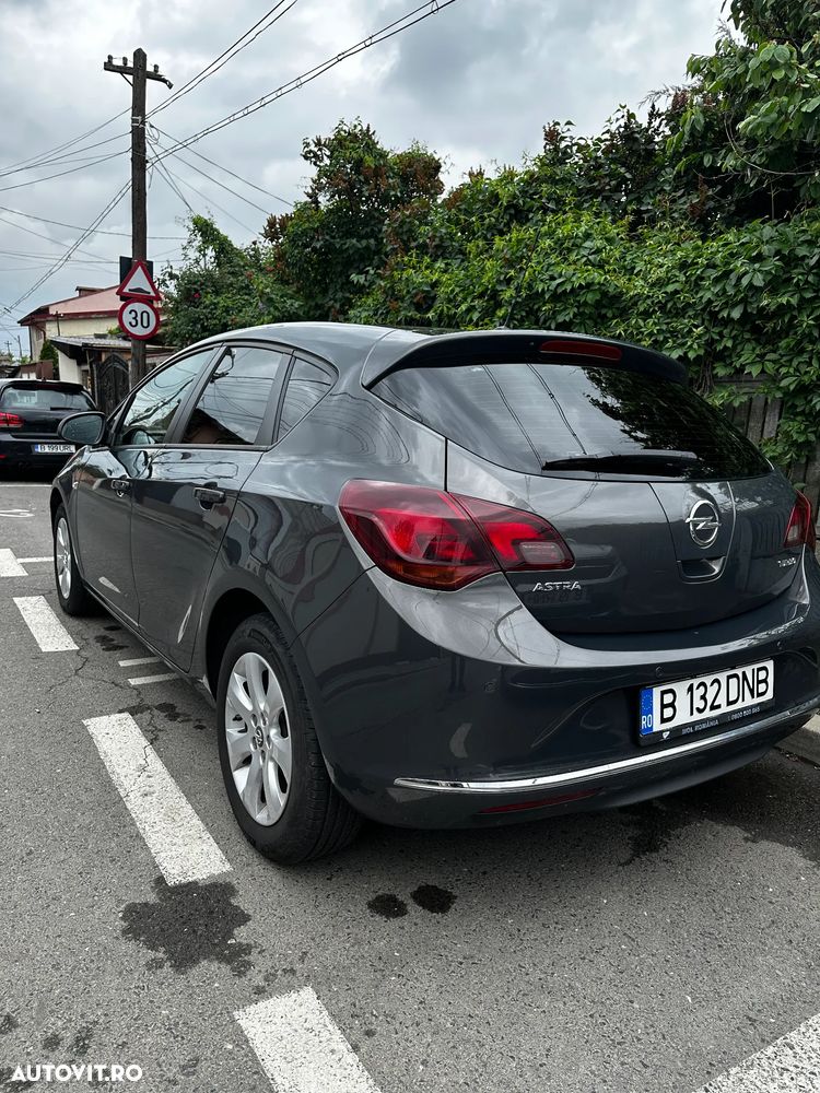 Opel Astra 1.4 Turbo - 4