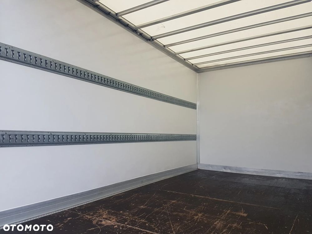 Iveco DAILY KONTENER 8EP KLIMA 4,21x2,23x2,23 3,0-160KM 35S16 KRAJOWY MANUAL 6-BIEGÓW - 19