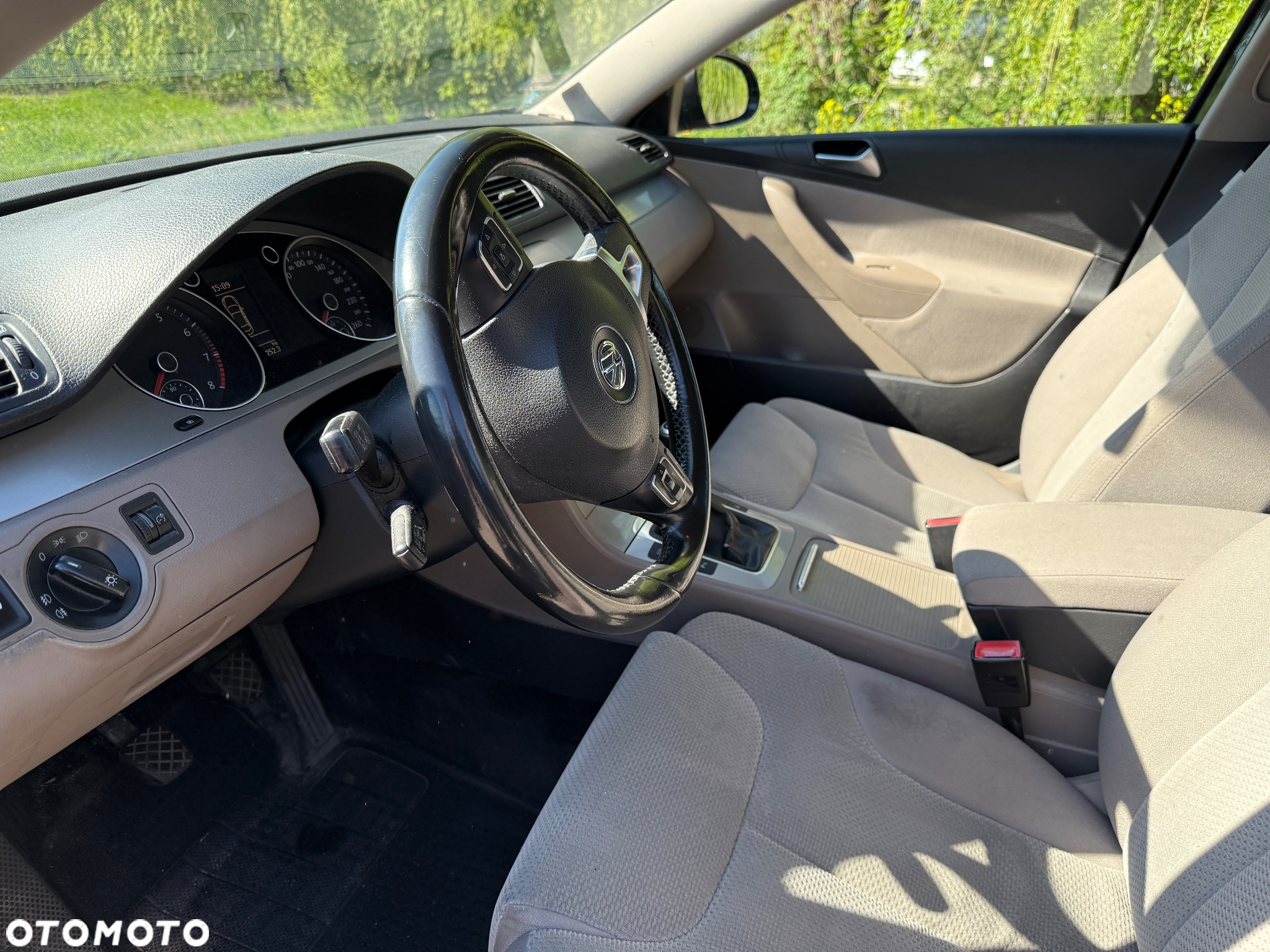 Volkswagen Passat 1.8 TSI Comfortline - 9