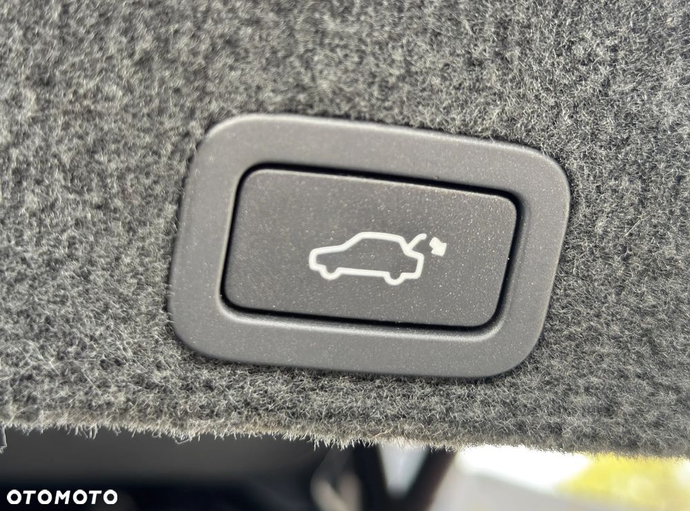 Volvo XC 60 D5 AWD RDesign - 13