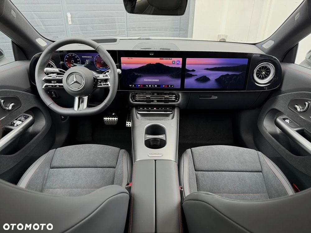 Mercedes-Benz CLA - 9