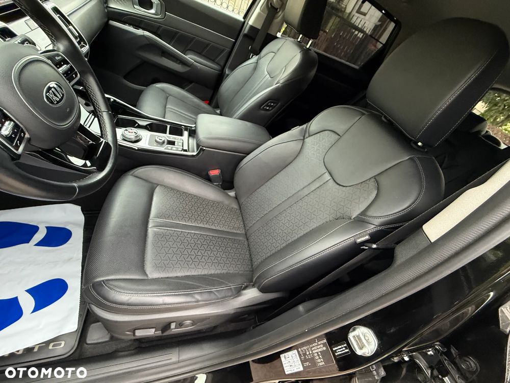 Kia Sorento - 10