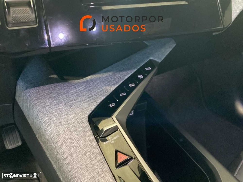Peugeot 3008 1.2 Hybrid Allure e-DCS6 - 12
