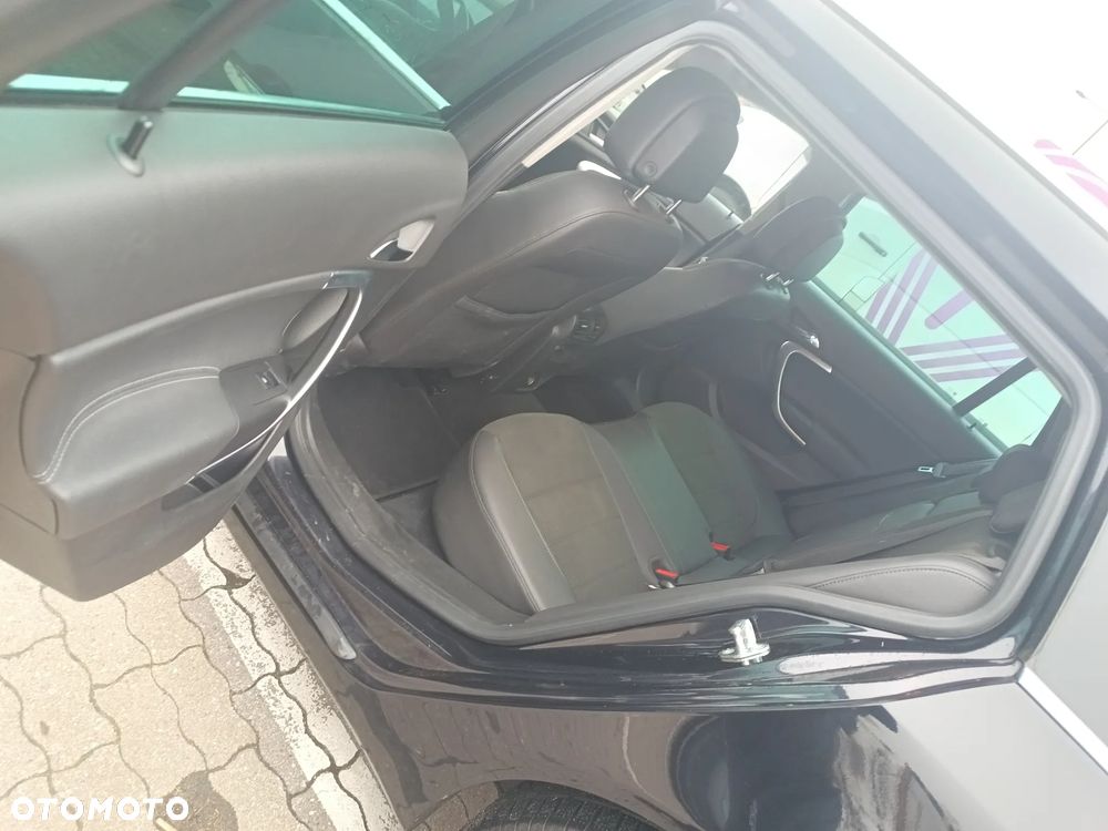Opel Insignia 1.6 Turbo Sport - 10