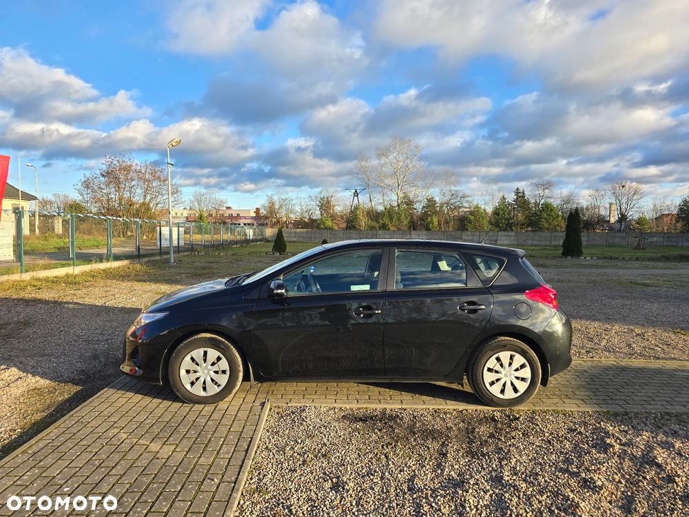 Toyota Auris 1.6 Luna - 9