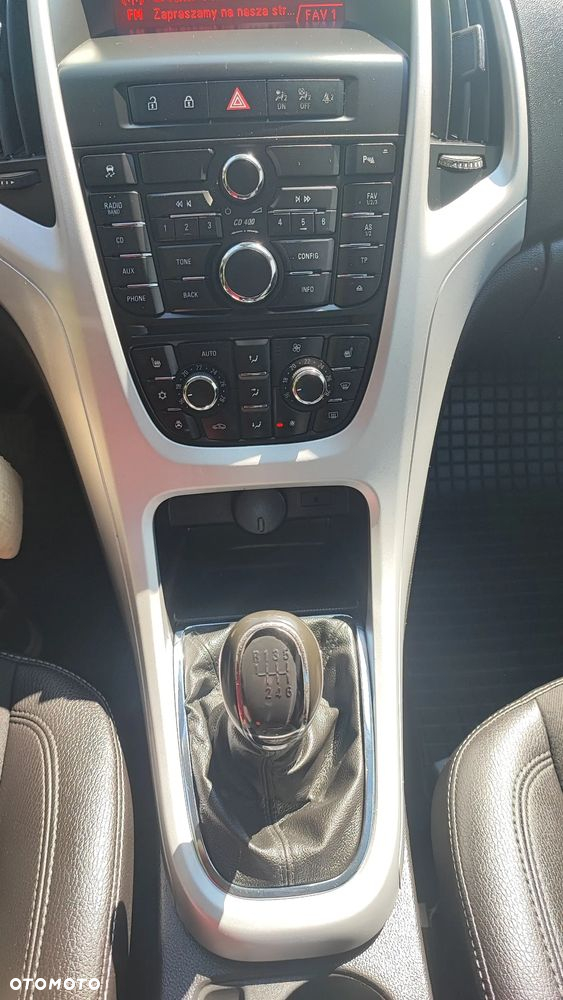 Opel Astra 1.4 Turbo 150 Jahre - 31