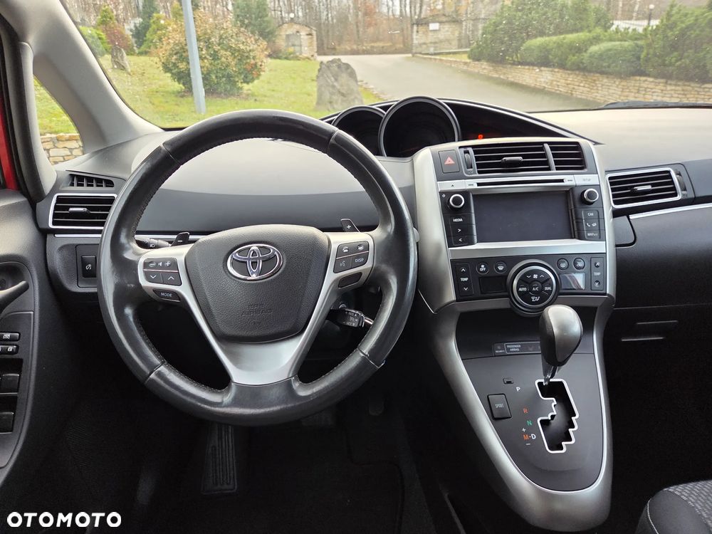 Toyota Verso 1.8 Premium MS - 28