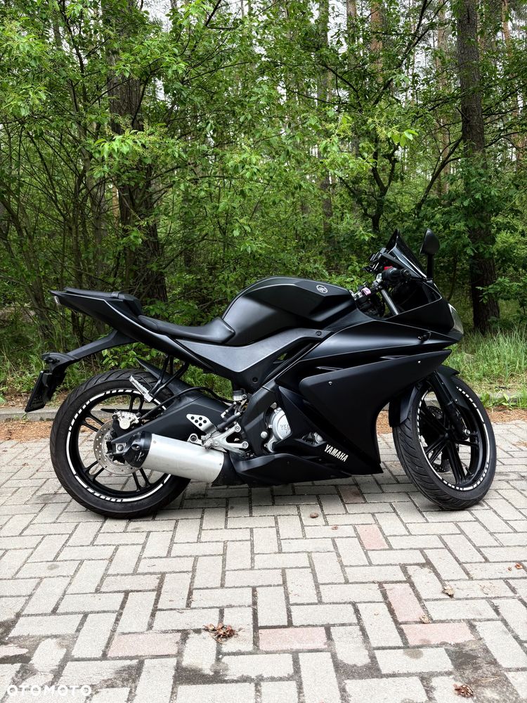 Yamaha YZF - 4