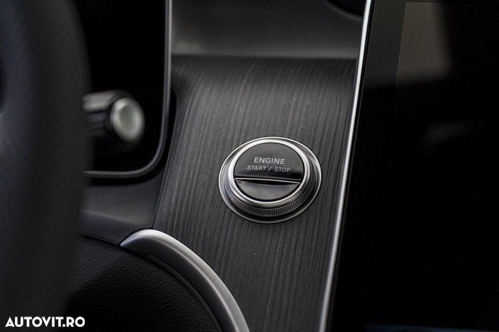 Mercedes-Benz GLC - 23