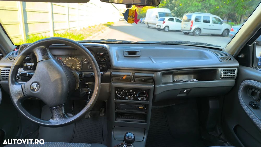 BMW X5 3.0i - 4