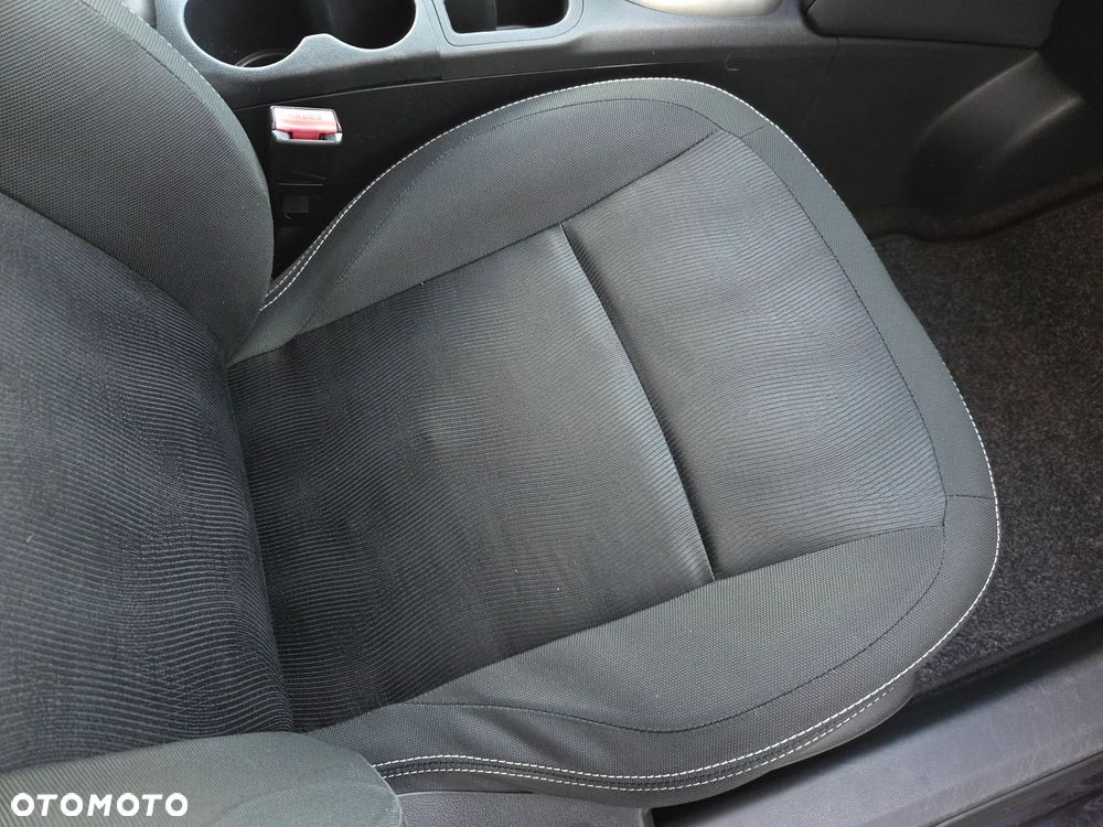 Nissan Qashqai 1.6 dCi DPF Start/Stop acenta - 14