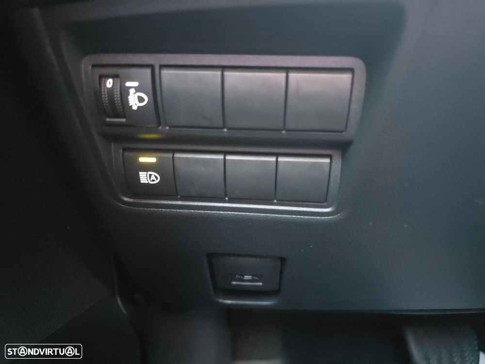 Toyota Yaris 1.5 HDF Comfort Plus - 19