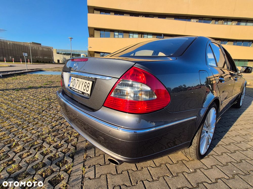 Mercedes-Benz Klasa E 500 4Matic Automatik Elegance - 27