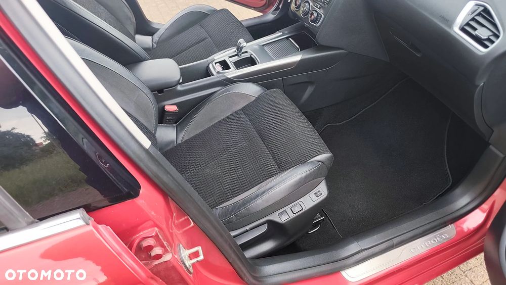 Citroën C4 THP 155 EGS6 Exclusive - 24