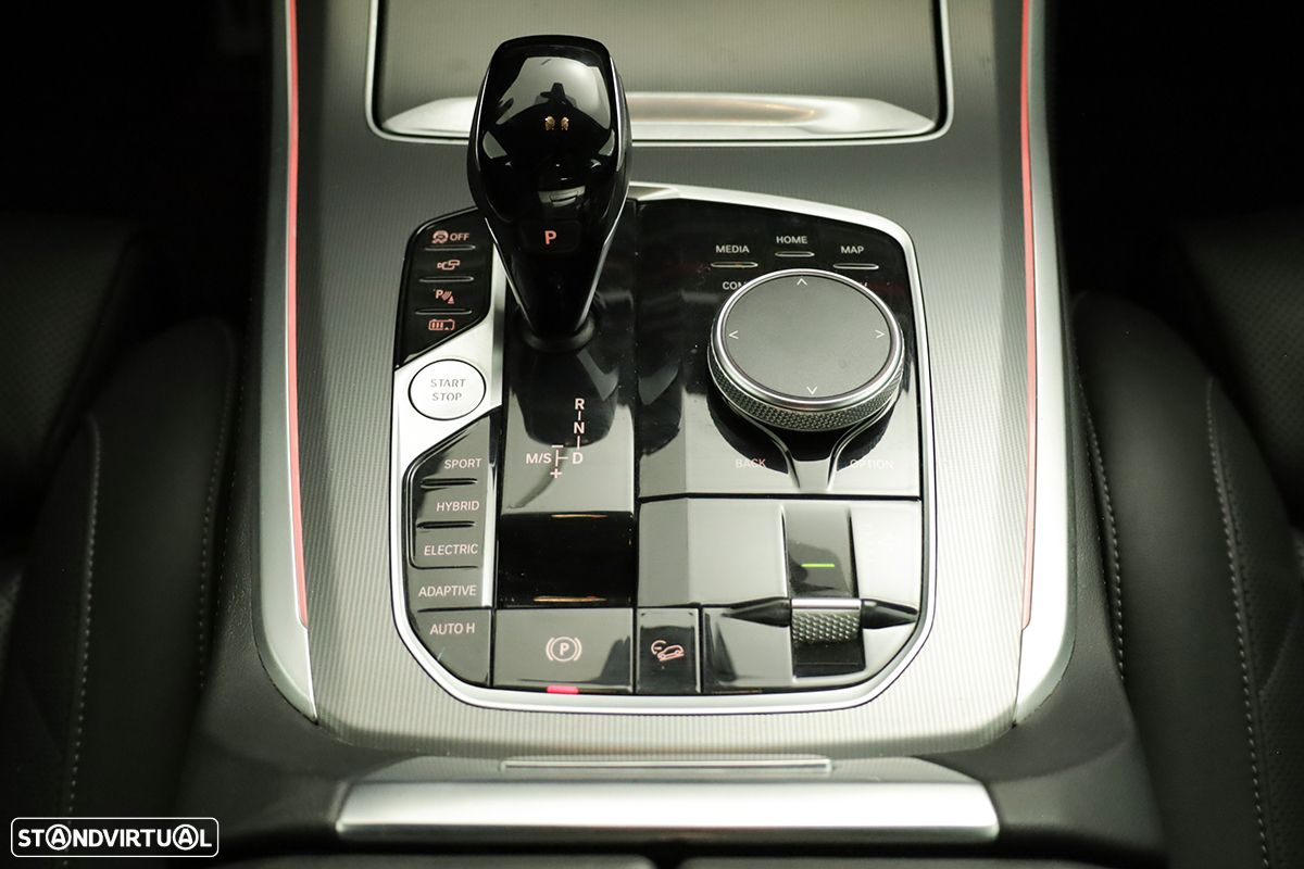 BMW X5 45 e xDrive Pack M - 18