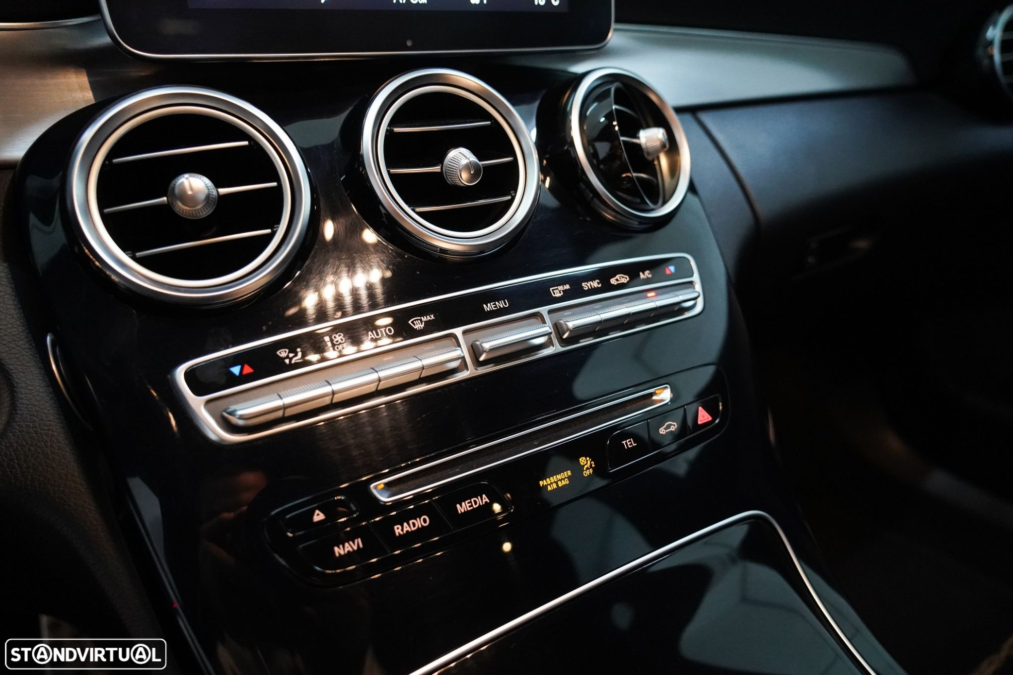 Mercedes-Benz C 300 BlueTEC Hybrid AMG Line - 13