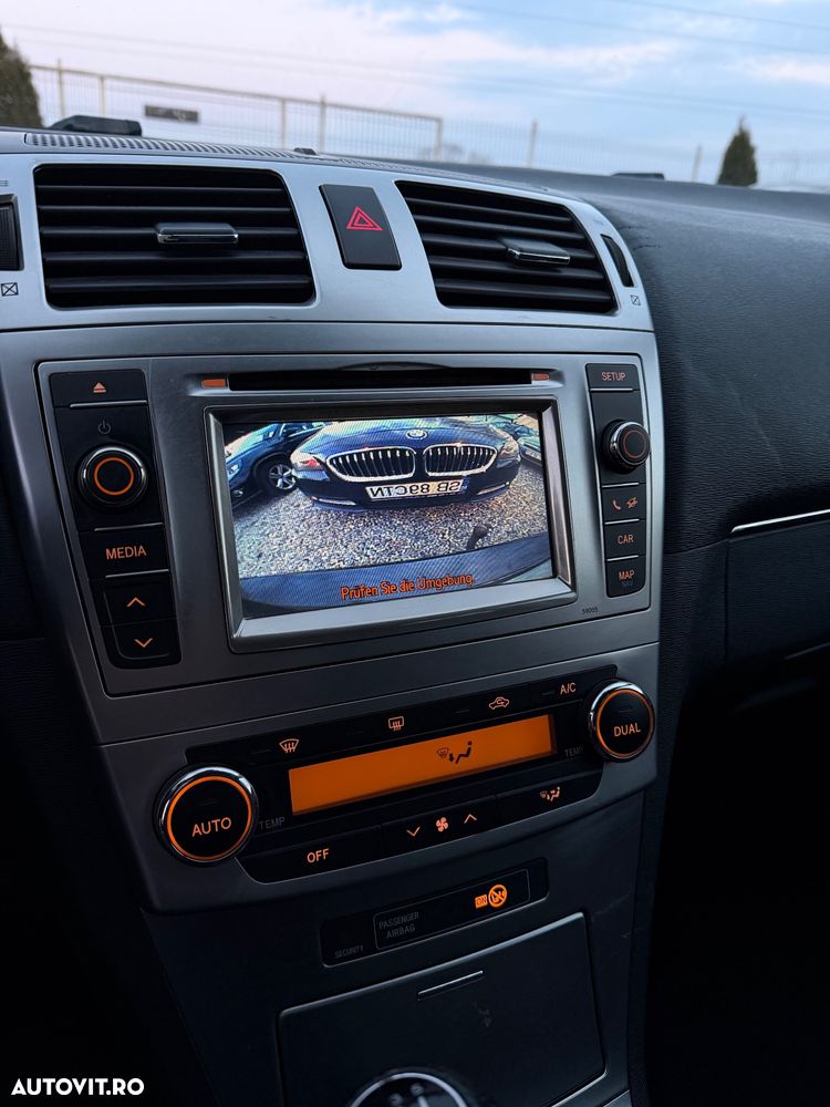 Toyota Avensis 2.0 D-4D Edition - 9