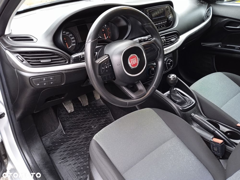 Fiat Tipo 1.4 16v Easy - 8