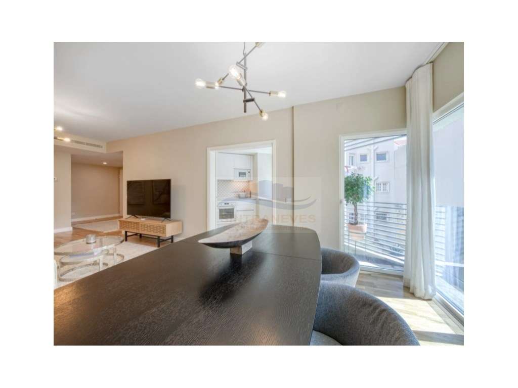 Apartamento T3 Boutique no 8 andar da Avenida 5 de Outubro com Suít... - Grande imagem: 3/12