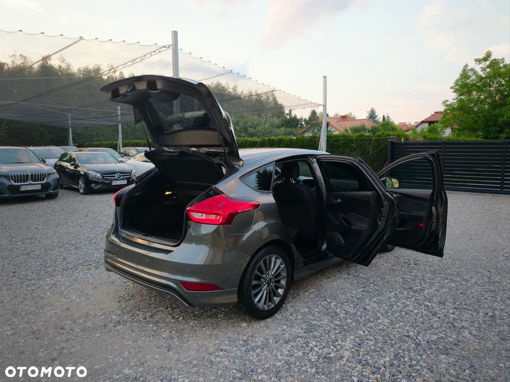 Ford Focus 1.0 EcoBoost ST-Line - 16