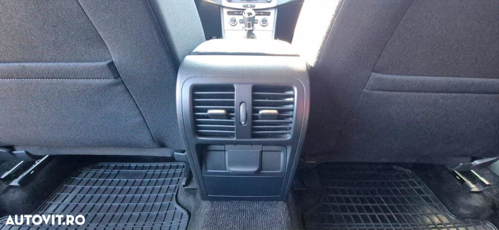 Volkswagen Passat 2.0 TDI BlueMotion Tehnology Comfortline - 30