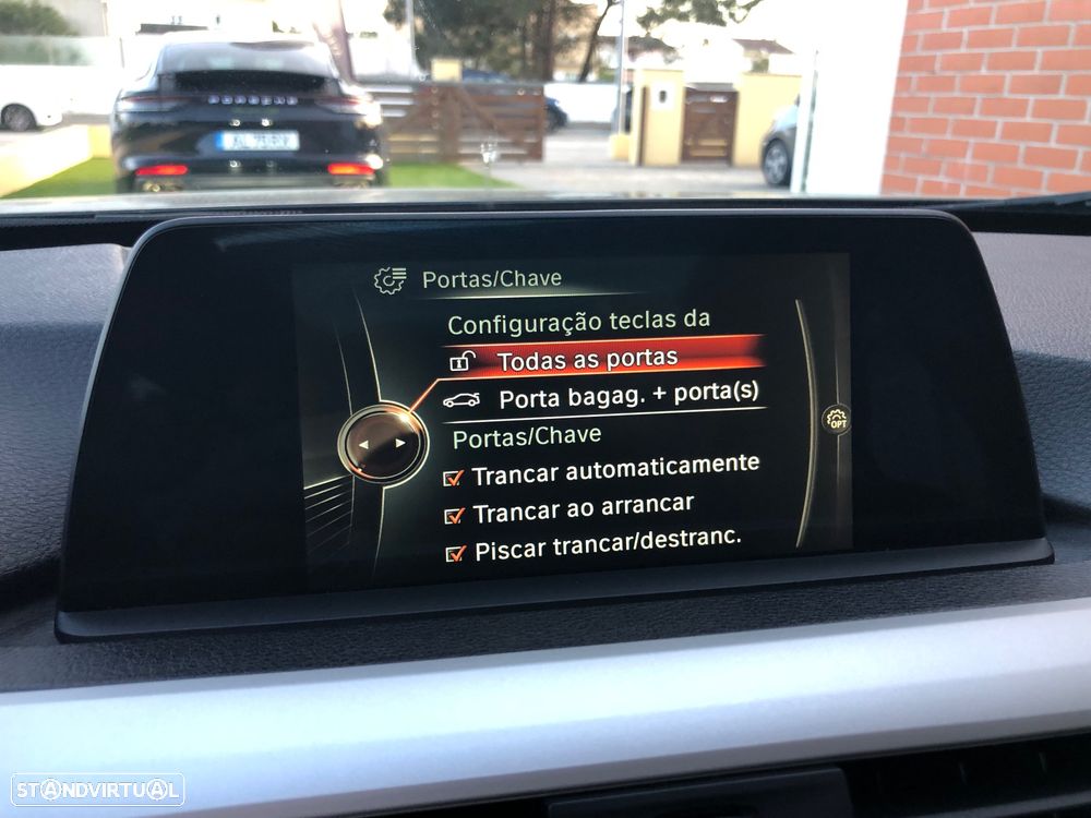 BMW 320 d Touring Aut. Efficient Dynamics Edition Sport Line - 46