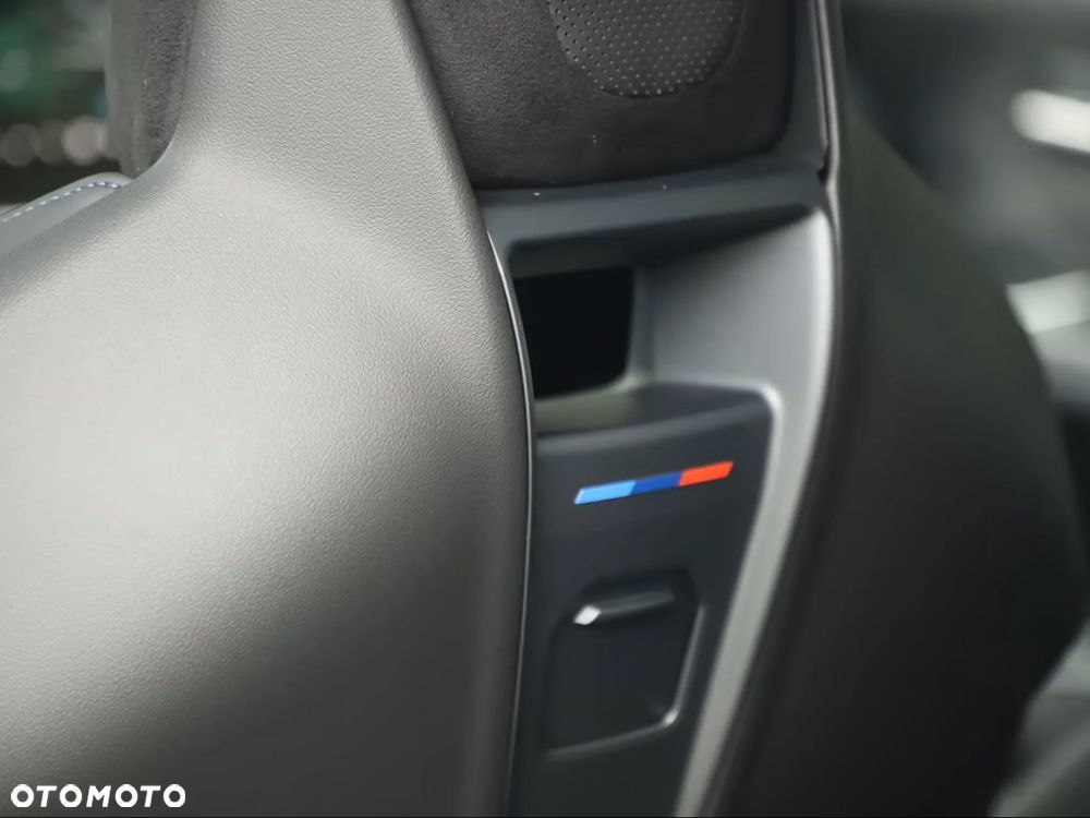 BMW iX3 50 xDrive 113.4kWh - 18