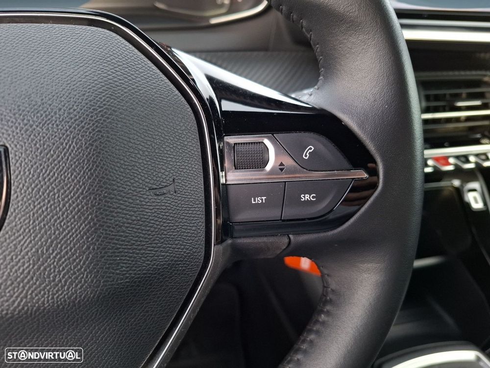Peugeot 2008 1.2 PureTech Active — fotografia 15