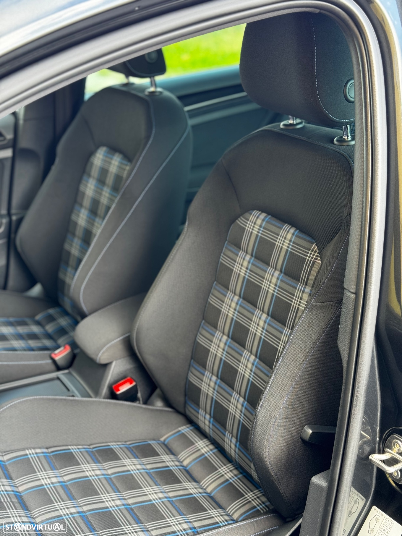 VW Golf 1.4 GTE Plug-in - 13