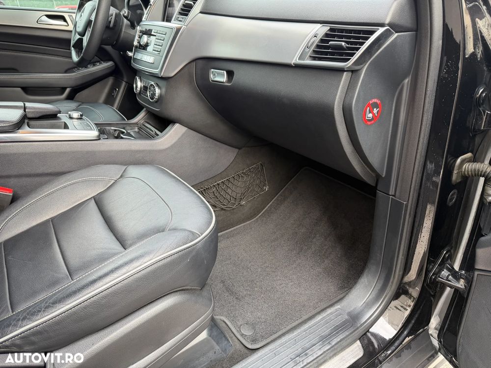 Mercedes-Benz ML 350 BlueTEC 4MATIC Aut - 26