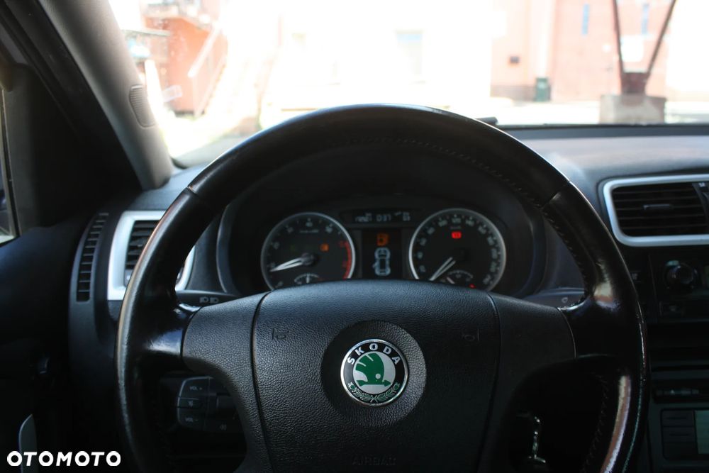 Skoda Roomster 1.4 MPI Comfort PLUS EDITION - 18