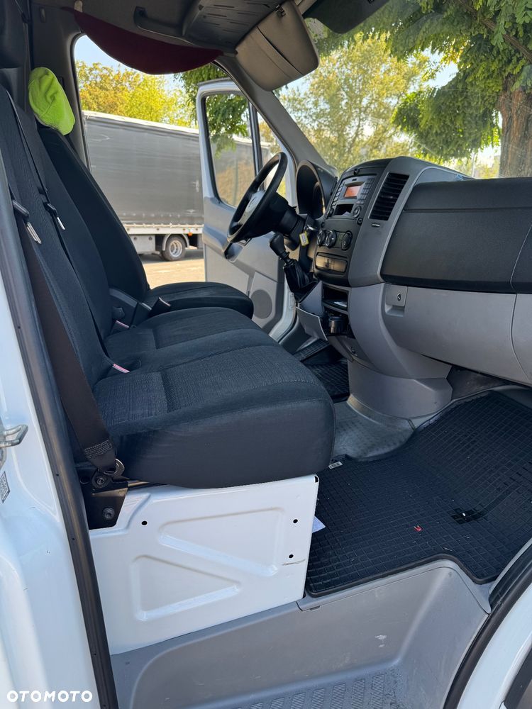 Mercedes-Benz Sprinter - 16