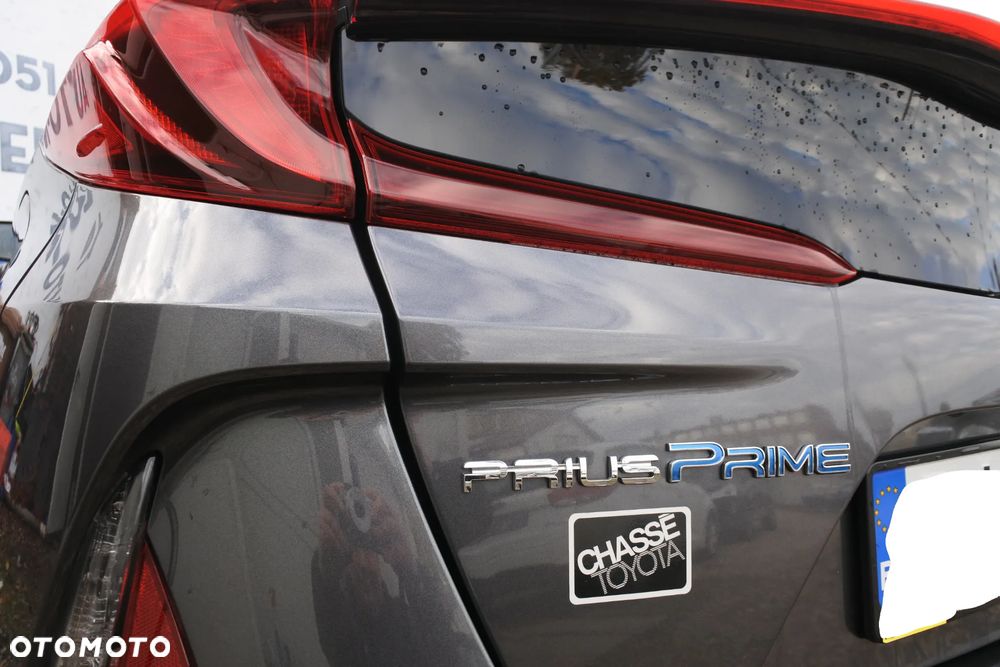 Toyota Prius Plug-in Hybrid Executive - 28