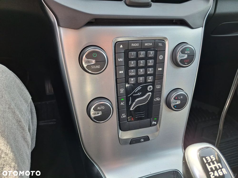 Volvo V40 D2 Drive-E Inscription - 11