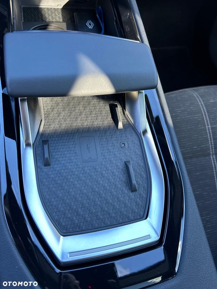 Renault Austral 1.3 TCe mHEV Esprit Alpine - 40