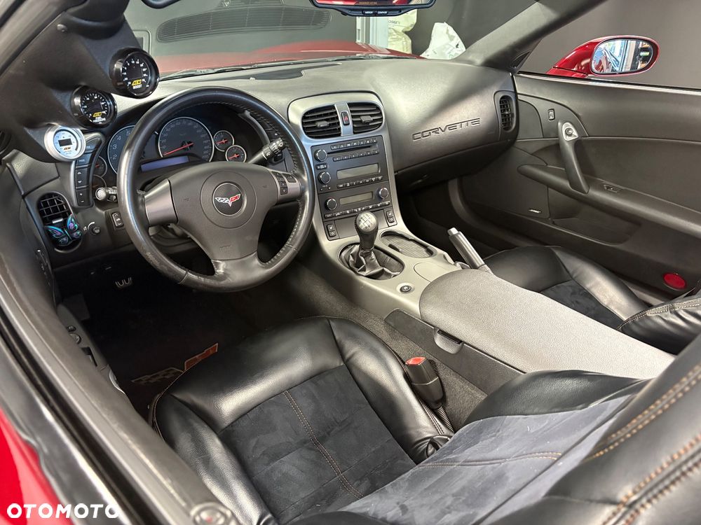 Chevrolet Corvette - 13