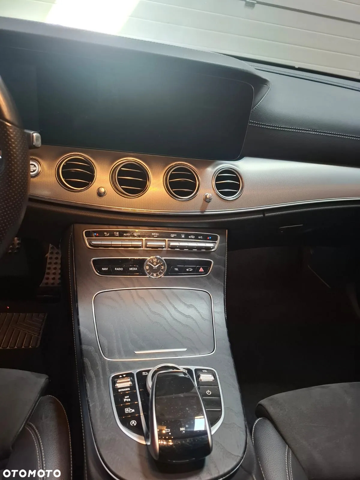 Mercedes-Benz Klasa E 350 9G-TRONIC - 13
