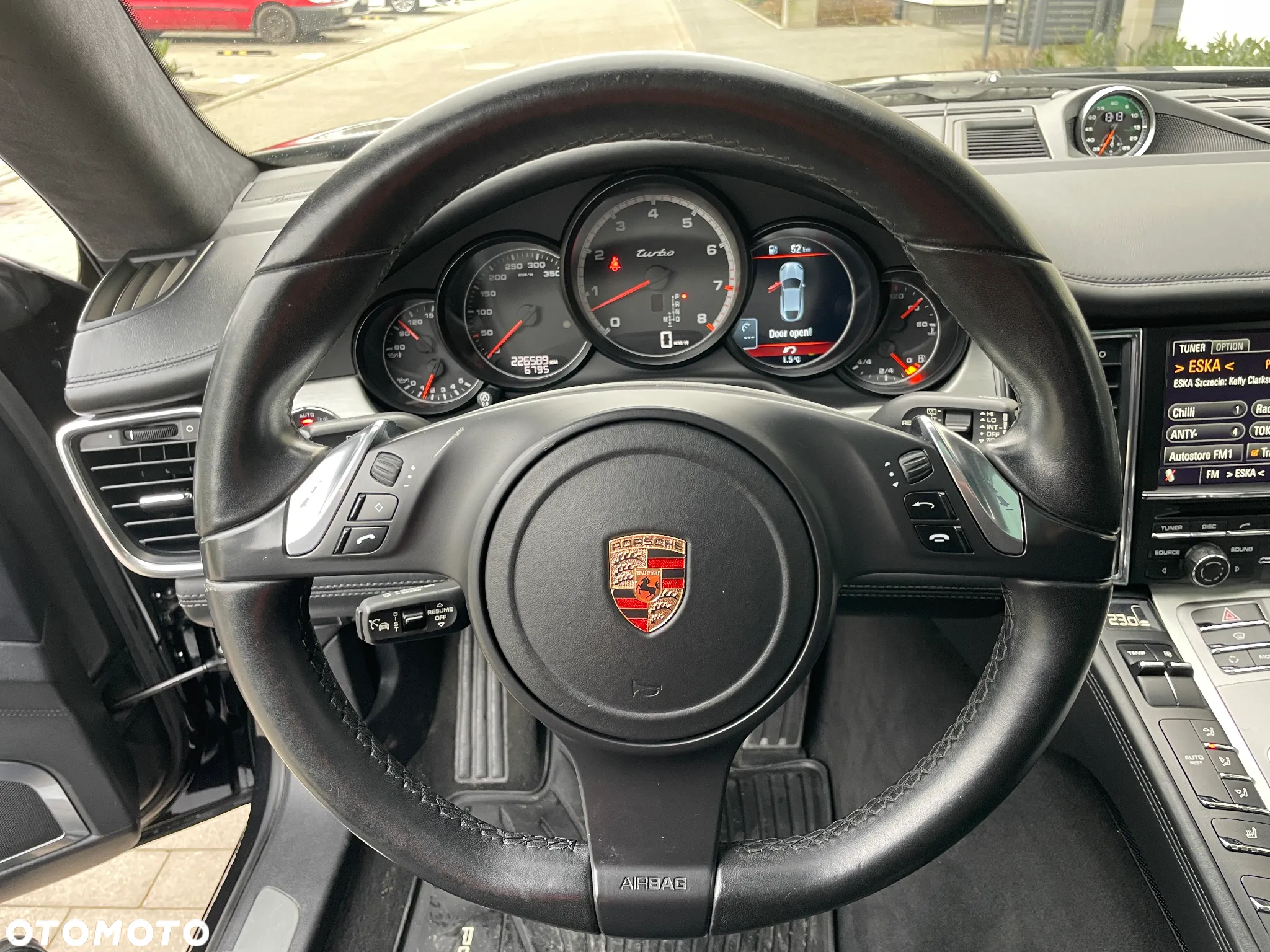 Porsche Panamera Turbo - 29