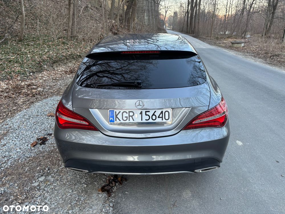 Mercedes-Benz CLA 180 7G-DCT UrbanStyle Edition - 7