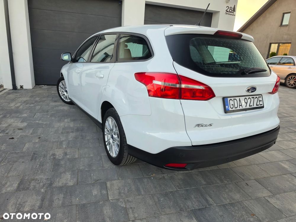 Ford Focus 1.5 TDCi SYNC Edition - 15