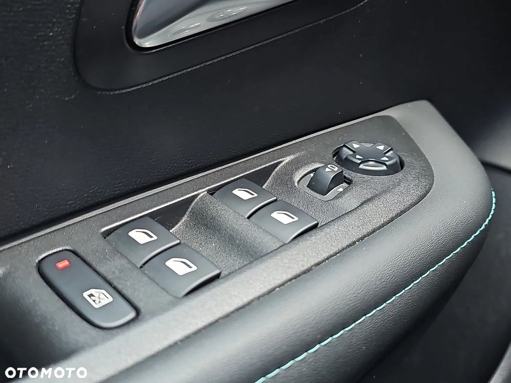 Peugeot 208 1.2 PureTech Allure S&S - 18
