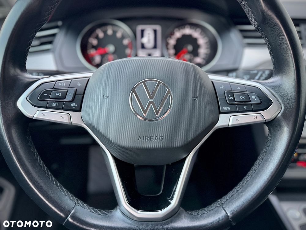 Volkswagen Passat 1.5 TSI EVO Business - 25