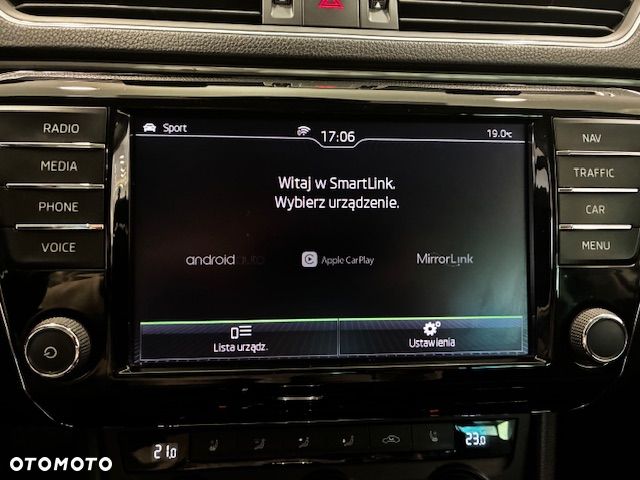 Skoda Superb 2.0 TDI L&K DSG - 21